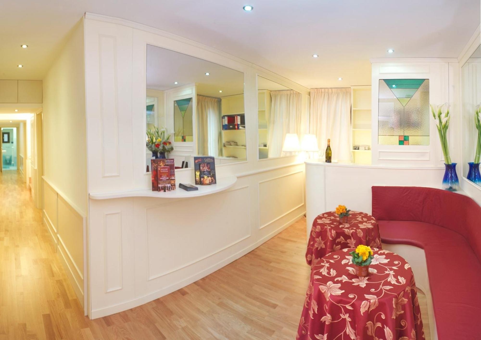 Albergo Ai Tolentini Venice Ngoại thất bức ảnh