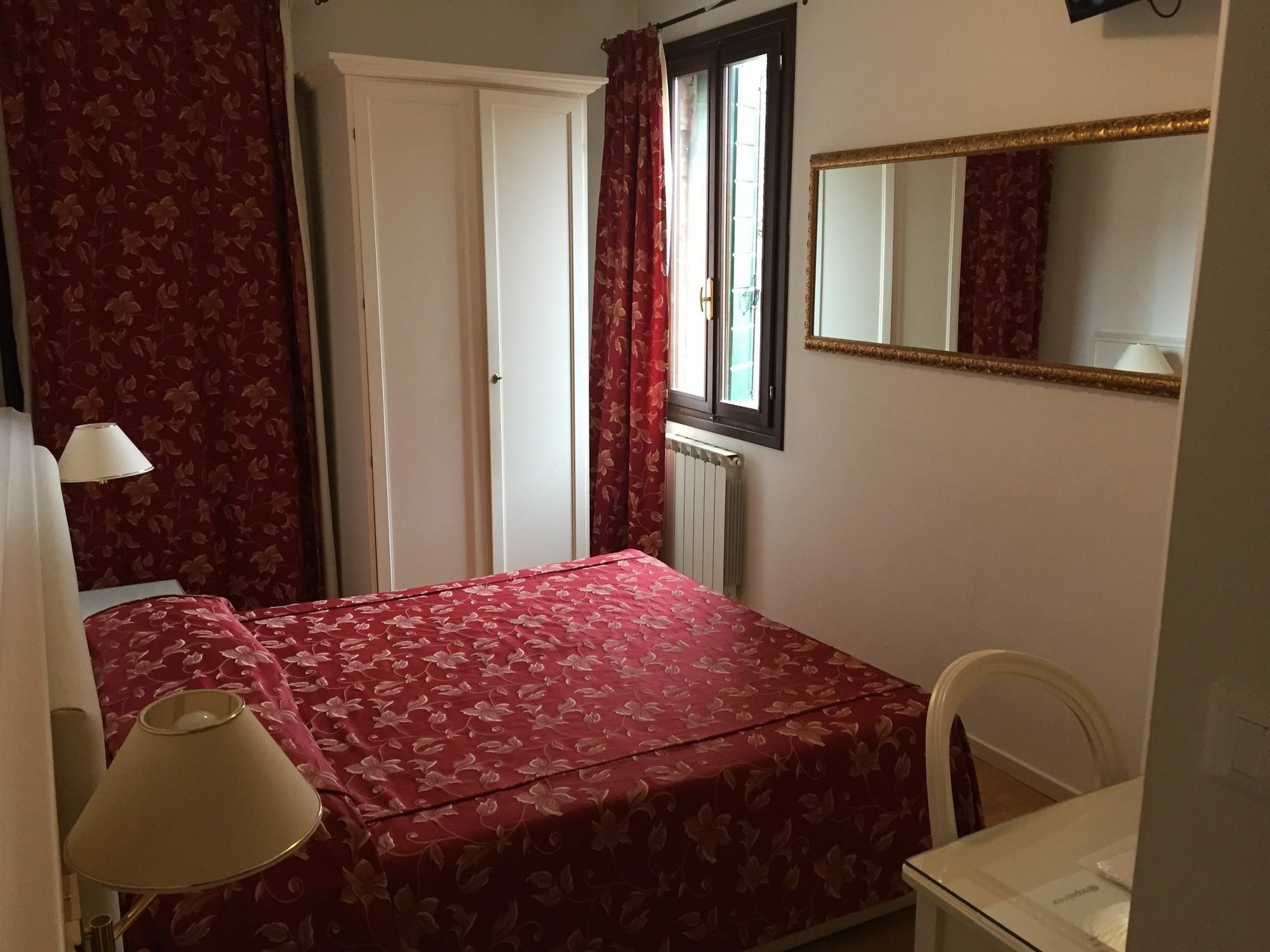 Albergo Ai Tolentini Venice Ngoại thất bức ảnh